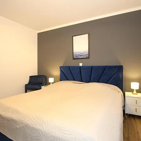 Siegfried 01 Apartment *